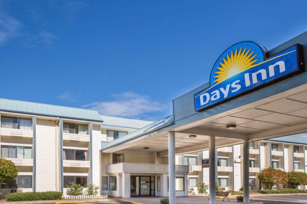Days Inn by Wyndham Corvallis - Image 1