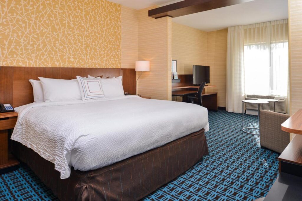 Fairfield Inn & Suites by Marriott Eugene East/Springfield - Image 2