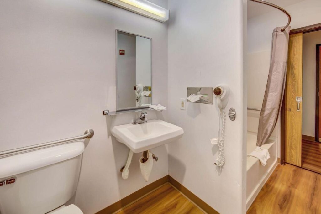 Motel 6-Sutherlin, OR - Image 4
