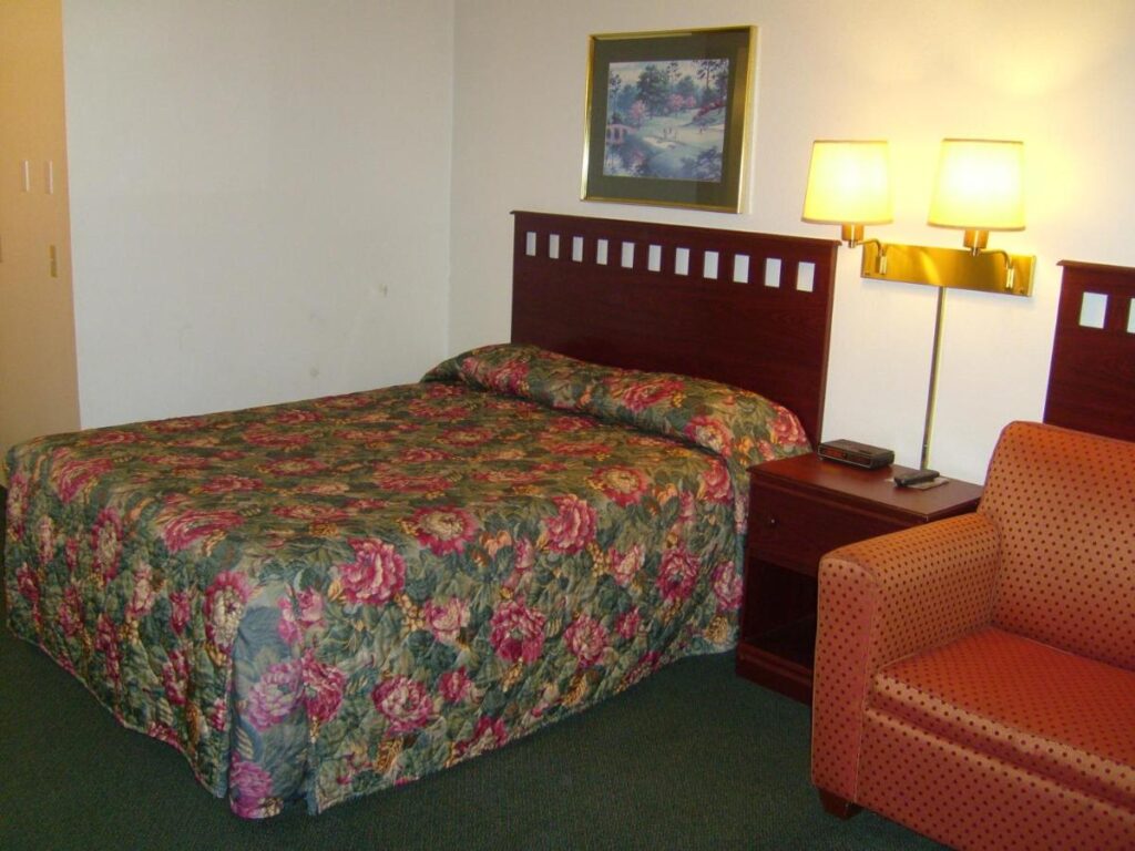Shanico Inn - Image 2