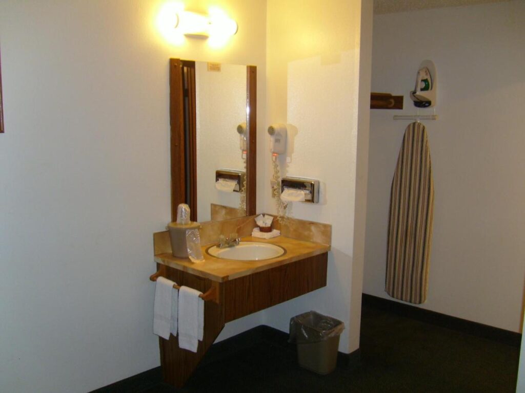 Shanico Inn - Image 3
