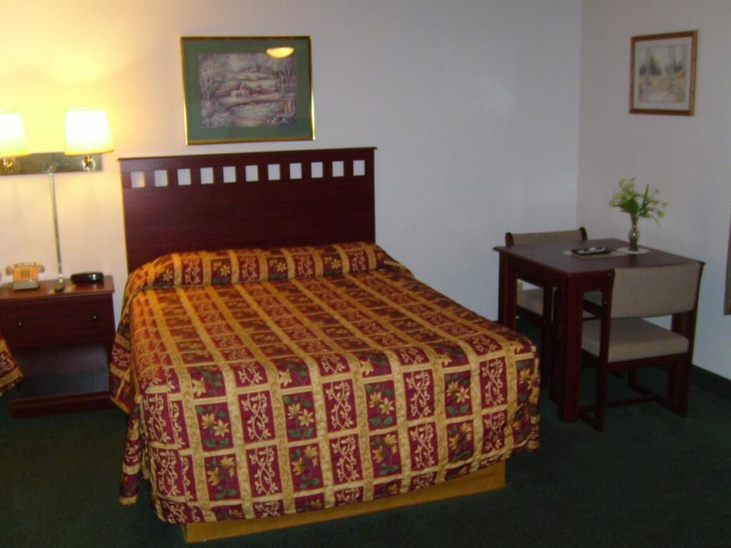 Shanico Inn - Image 4