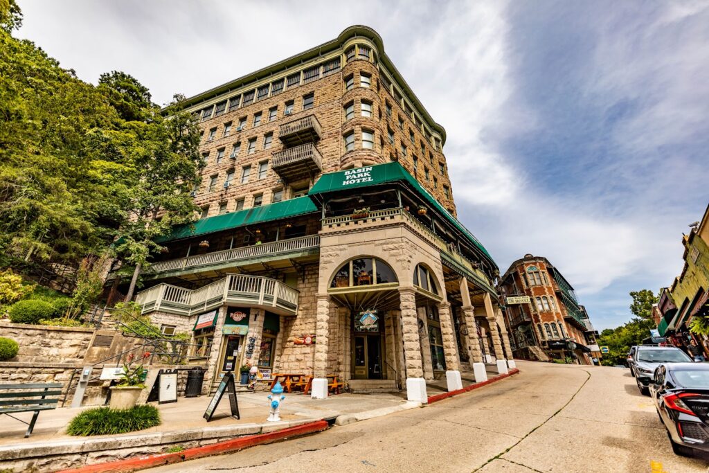 1905 Basin Park Hotel - Image 5