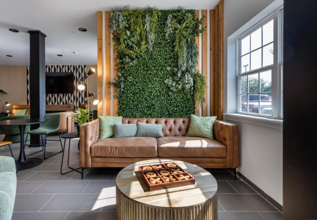 The Block Hotel - Image 1