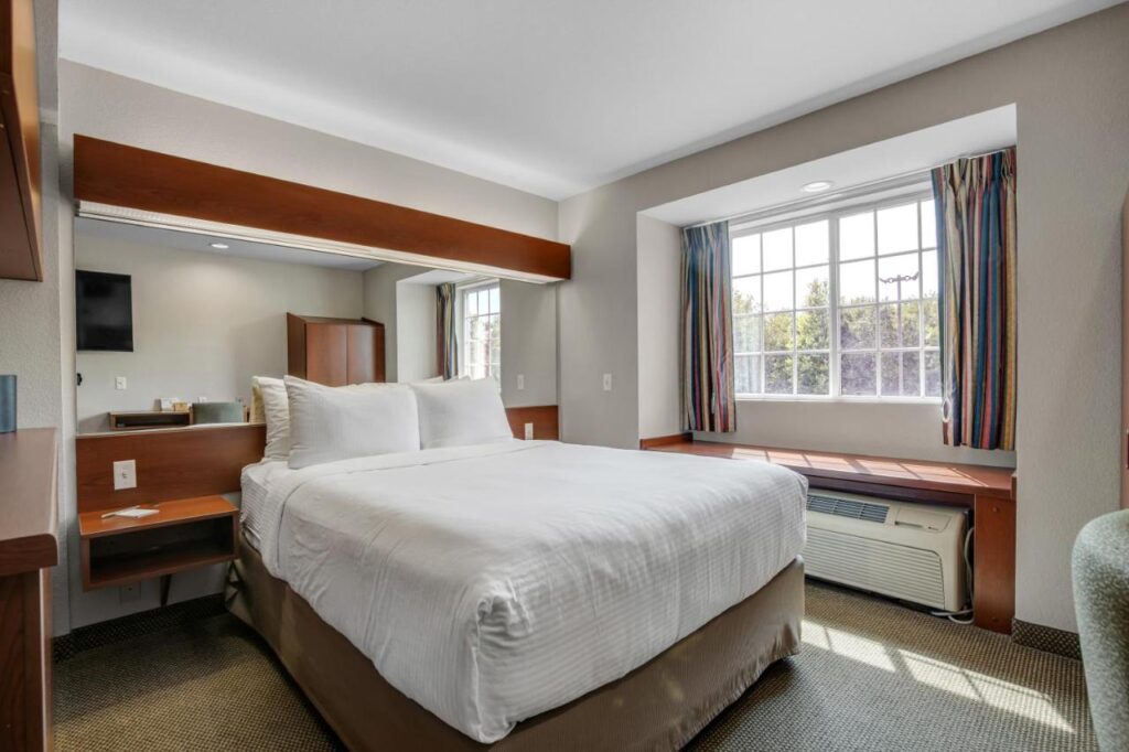 The Block Hotel - Image 3