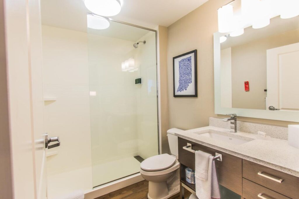 TownePlace Suites by Marriott Evansville Newburgh - Image 2