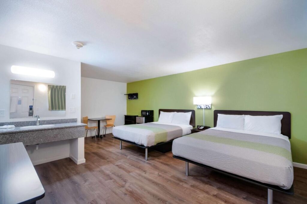 Motel 6-Burlington, WA - Image 3