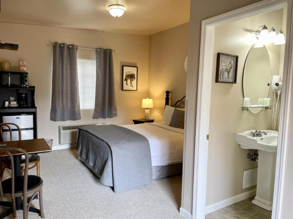 North Cascades Inn - Image 3