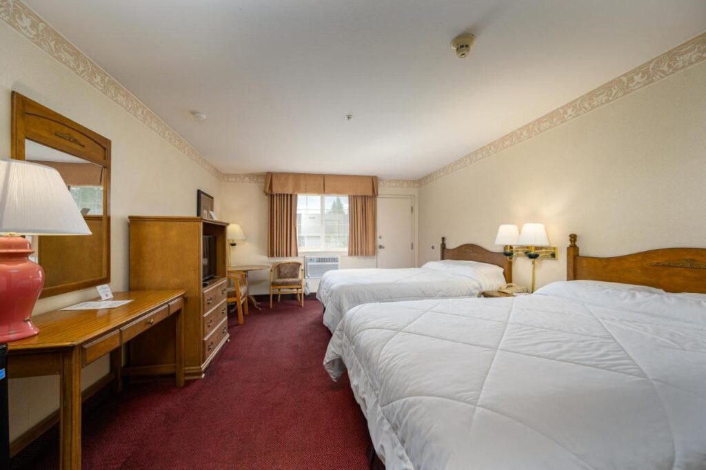 Three Rivers Inn Sedro Woolley - Image 4
