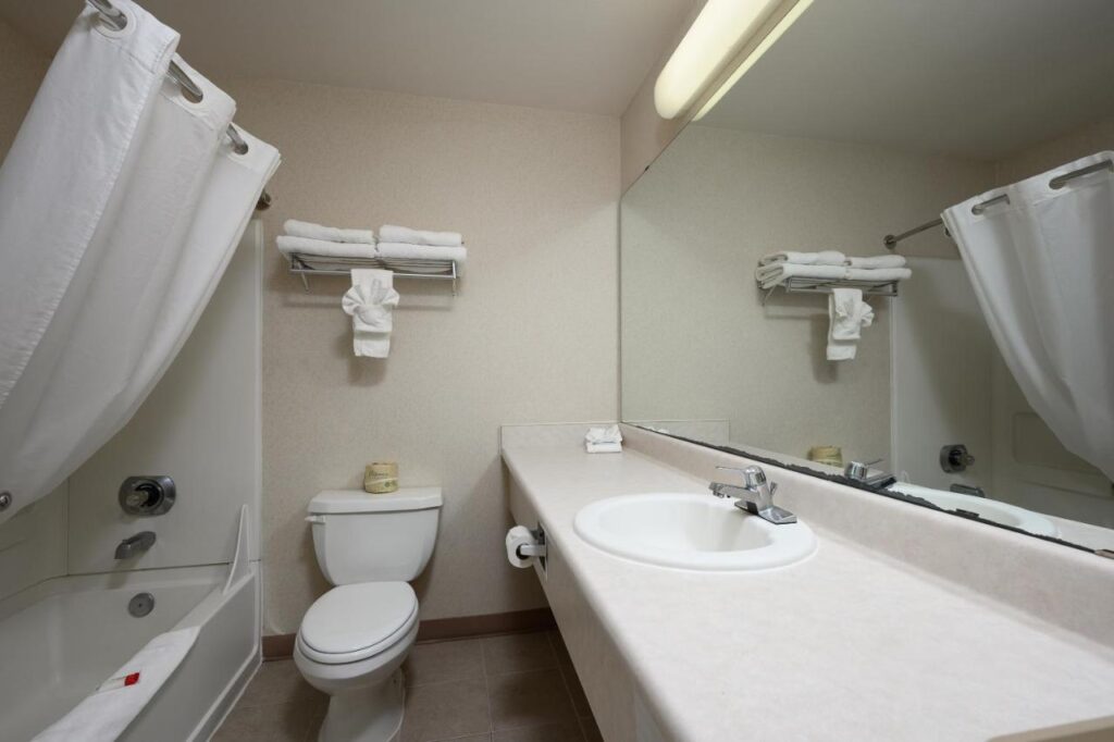 Three Rivers Inn Sedro Woolley - Image 5