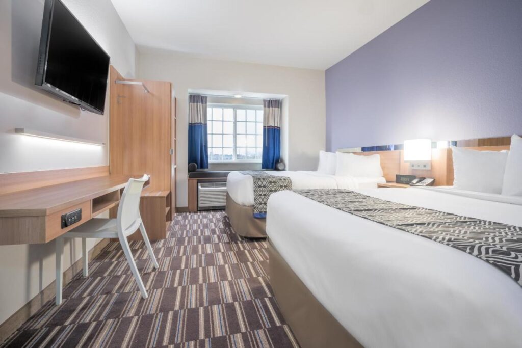 Microtel Inn & Suites By Wyndham Moorhead Fargo Area - Image 3