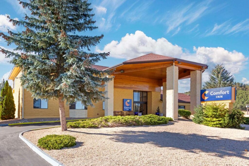 Comfort Inn Near Grand Canyon - Image 1