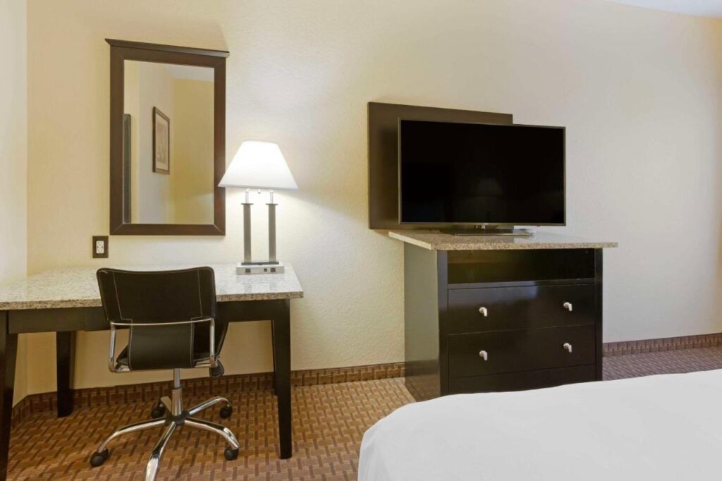Comfort Inn Near Grand Canyon - Image 2