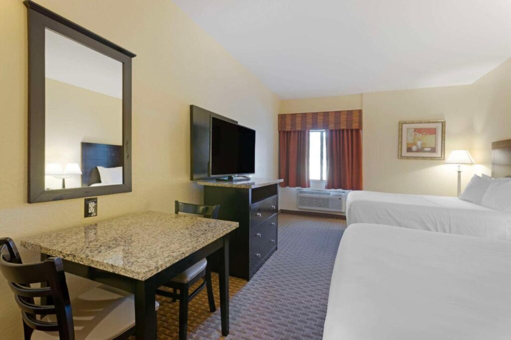 Comfort Inn Near Grand Canyon - Image 5