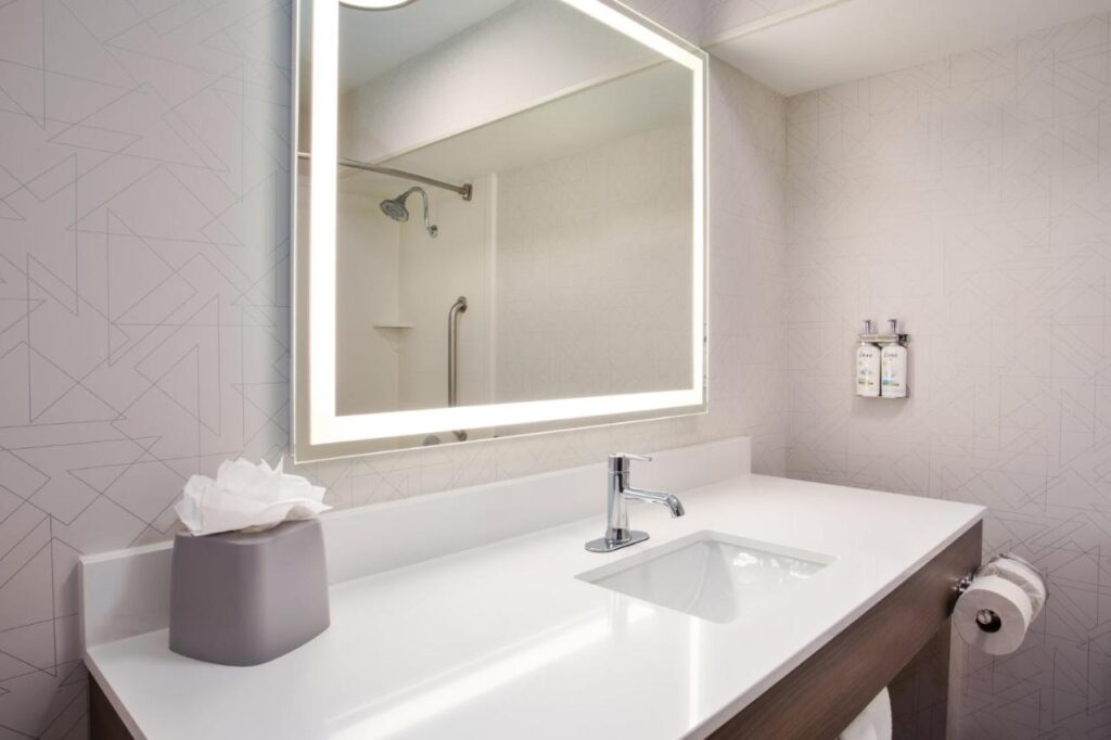 Holiday Inn Express Flagstaff by IHG - Image 3