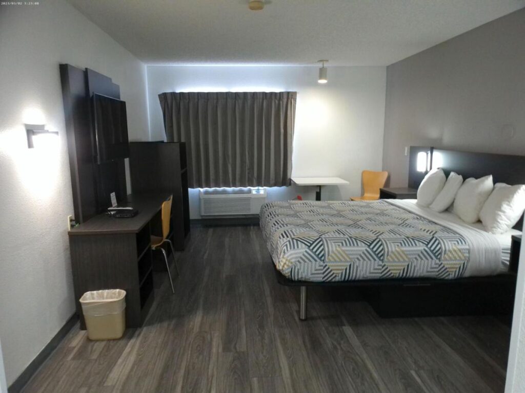 Motel 6-Winslow, AZ - Image 2