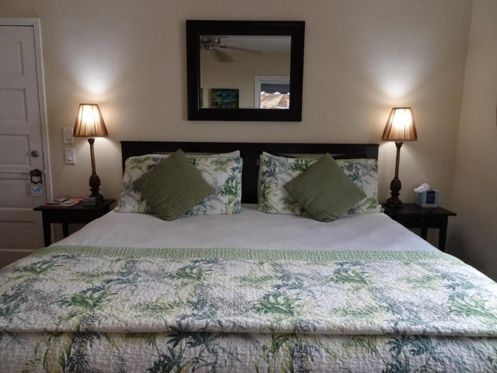 Suite Dreams Inn by the Beach - Image 3