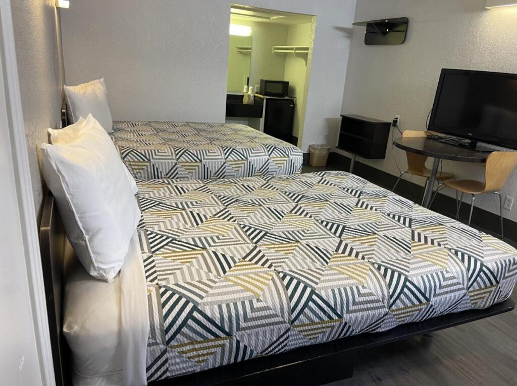 Motel 6-Sallisaw, OK - Image 3