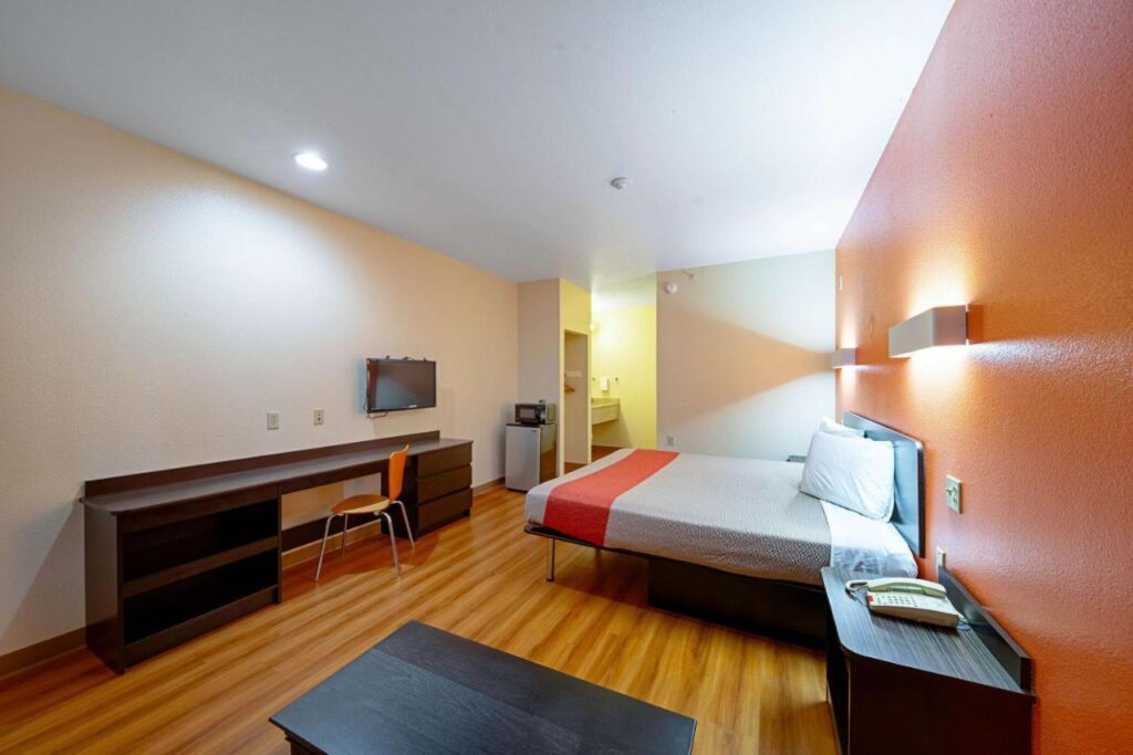 Motel 6-Rhome, TX - Image 3
