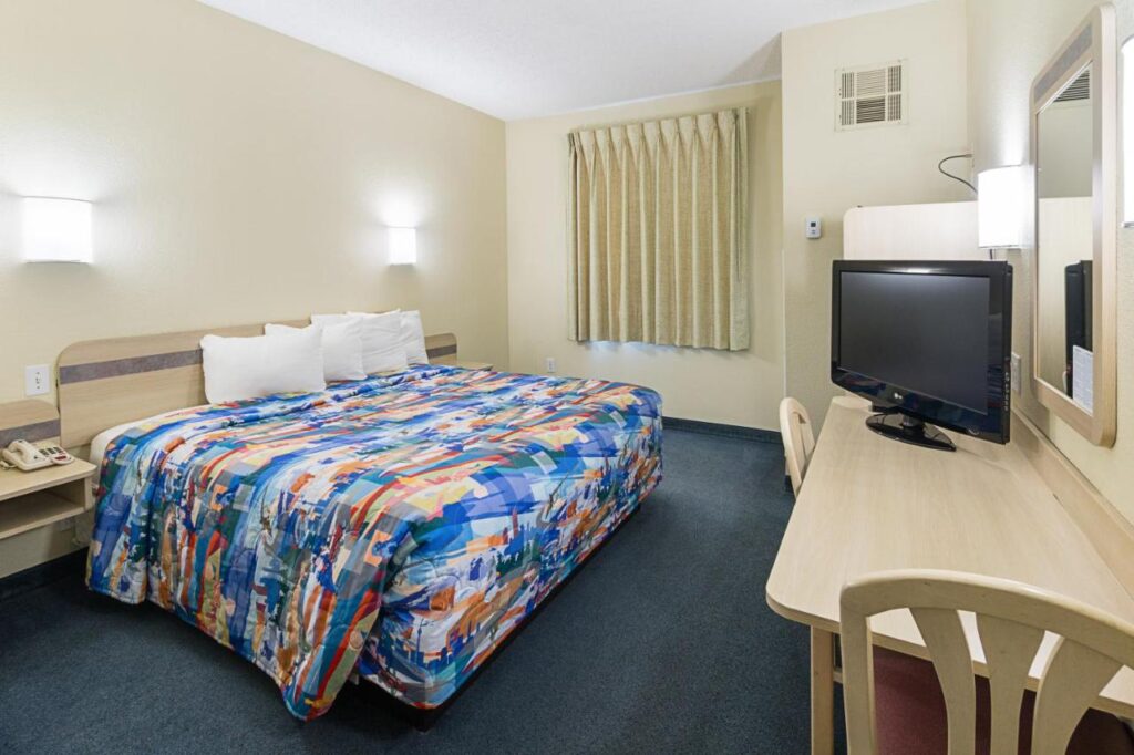 Motel 6-Weatherford, TX - Image 3