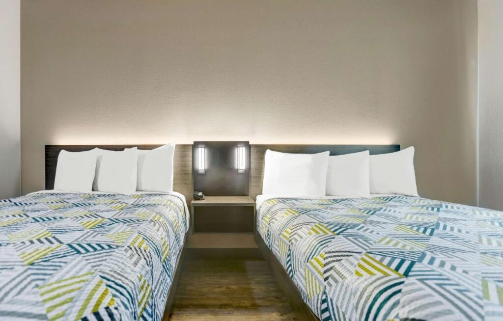 Motel 6-Weatherford, TX - Image 5