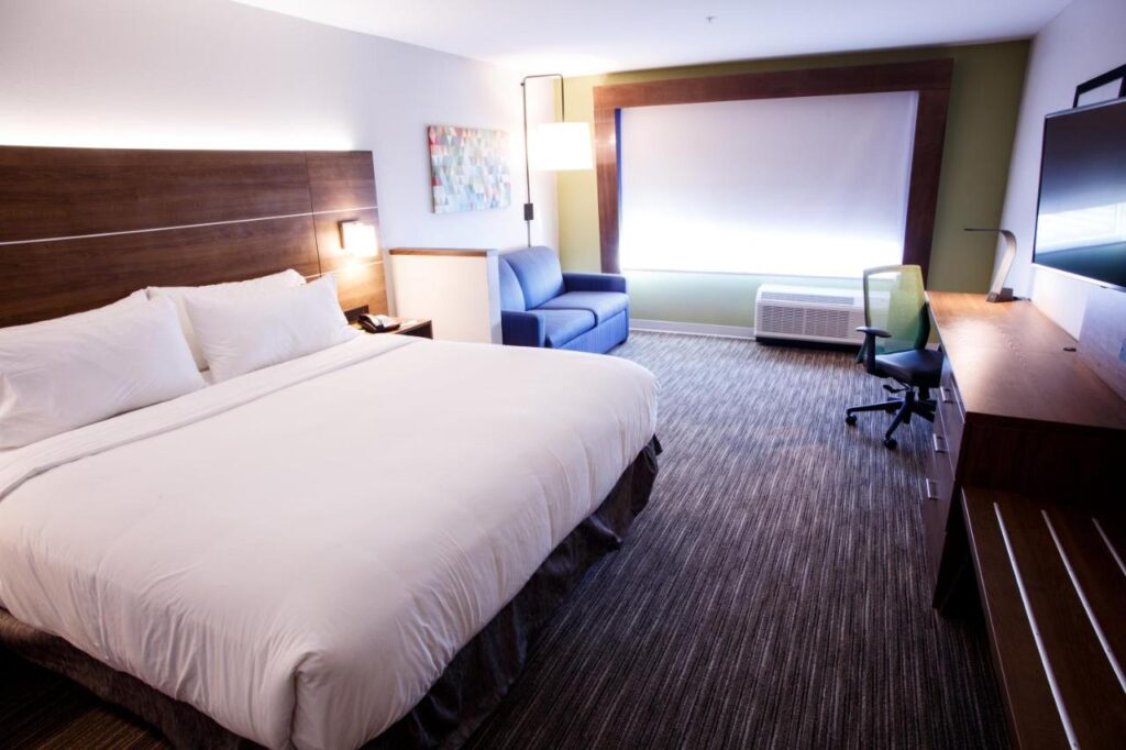 Holiday Inn Express & Suites - Gettysburg by IHG - Image 5