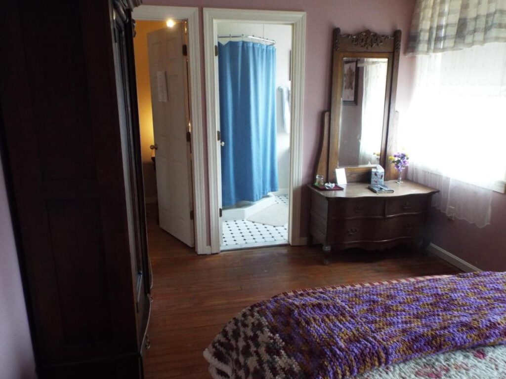 The Tillie Pierce House Inn - Image 2