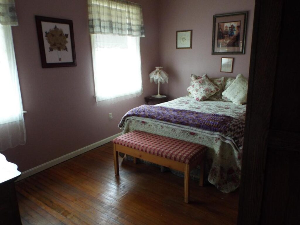 The Tillie Pierce House Inn - Image 3