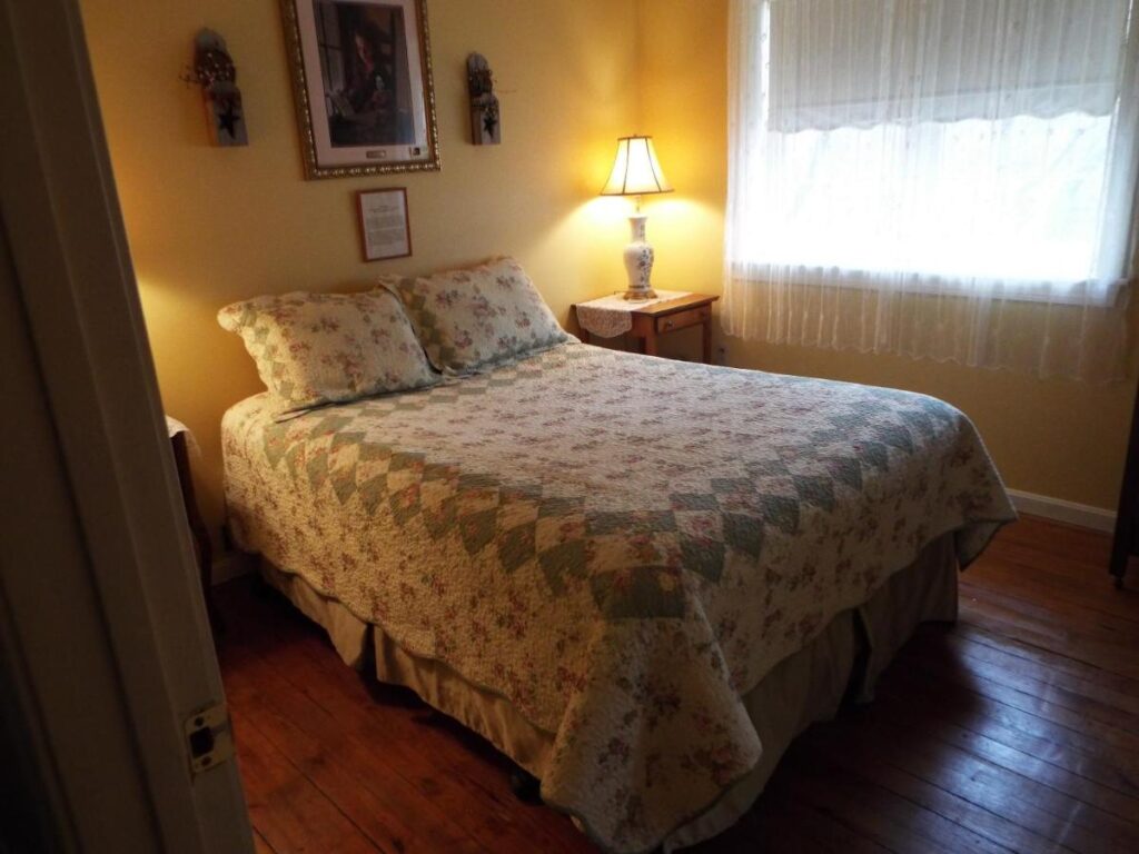 The Tillie Pierce House Inn - Image 6