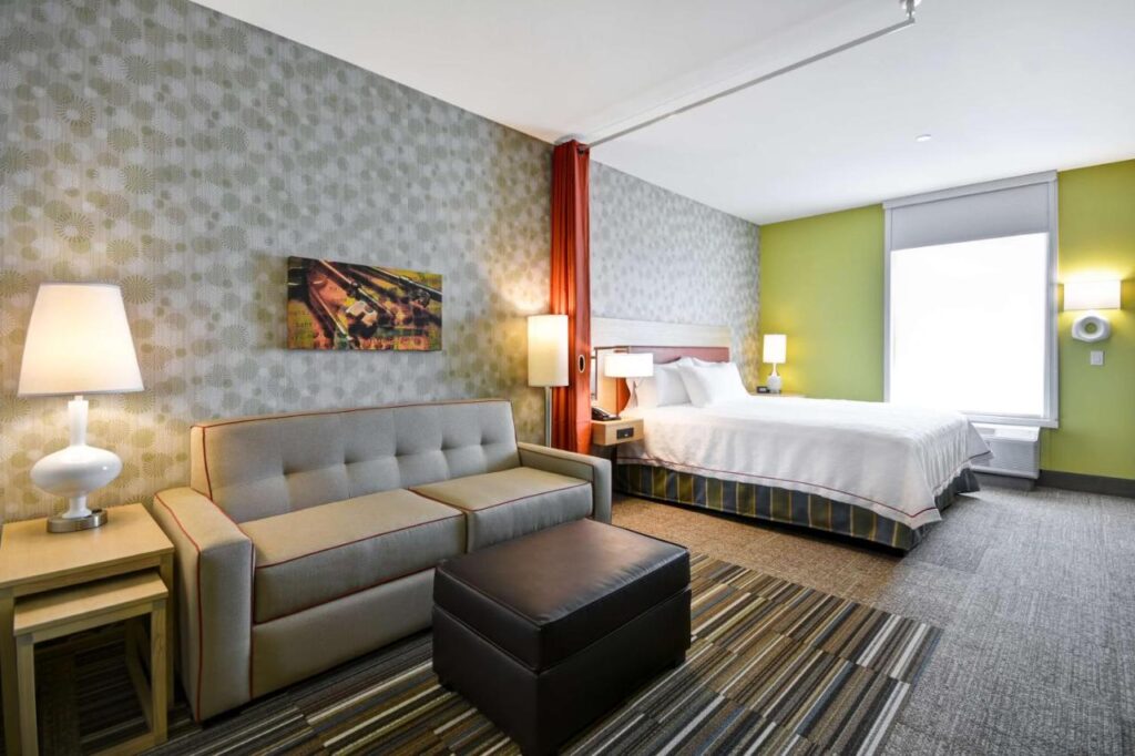 Home2 Suites By Hilton Hanford Lemoore - Image 2
