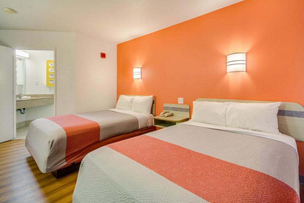 Motel 6-Lemoore, CA - Image 3