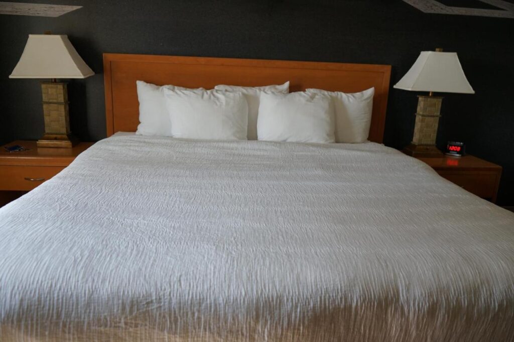 The Hanford Hotel - Image 2