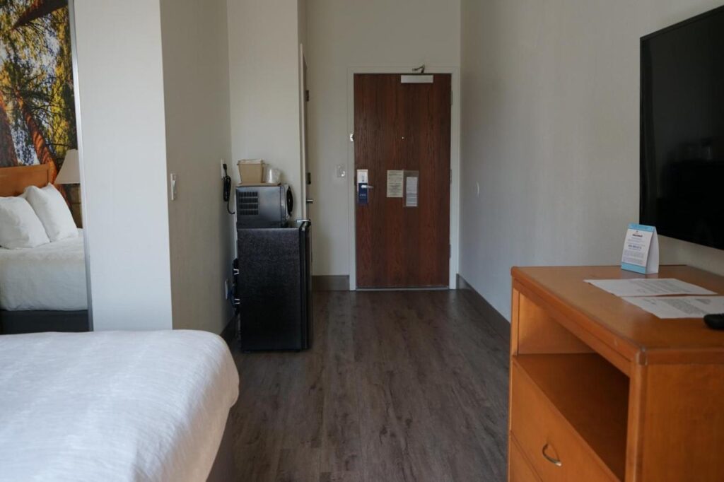 The Hanford Hotel - Image 4