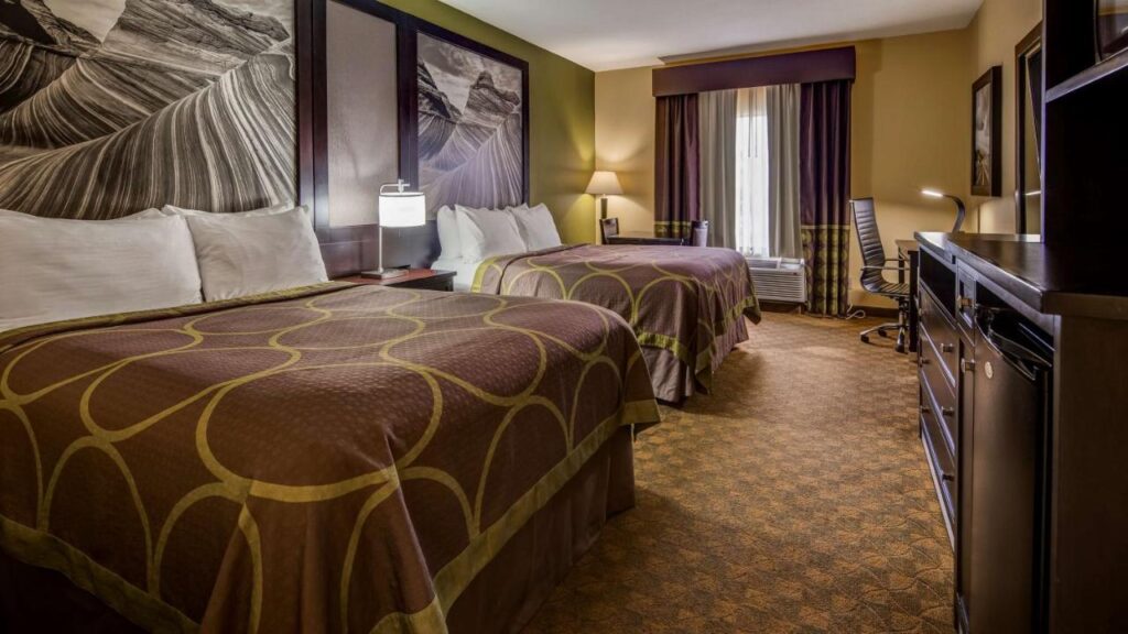 SureStay Plus Hotel by Best Western Alvin - Image 2