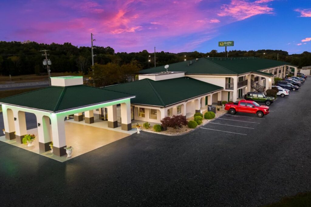 Quality Inn Dandridge - Image 1