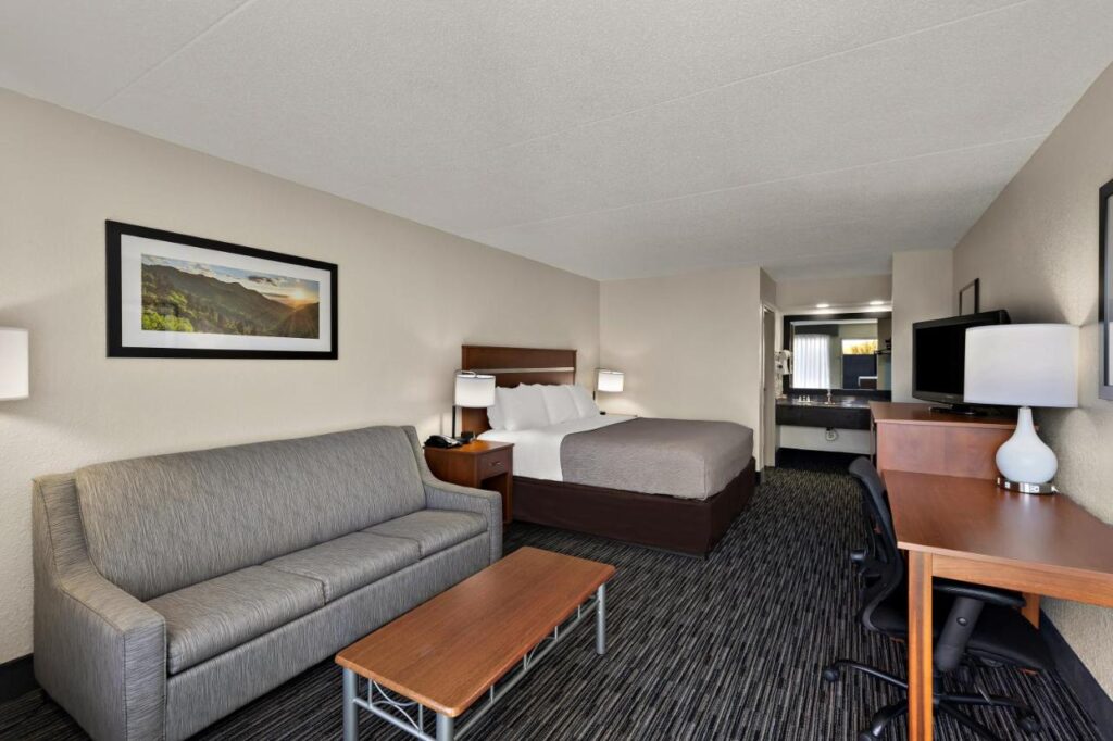 Quality Inn Dandridge - Image 6