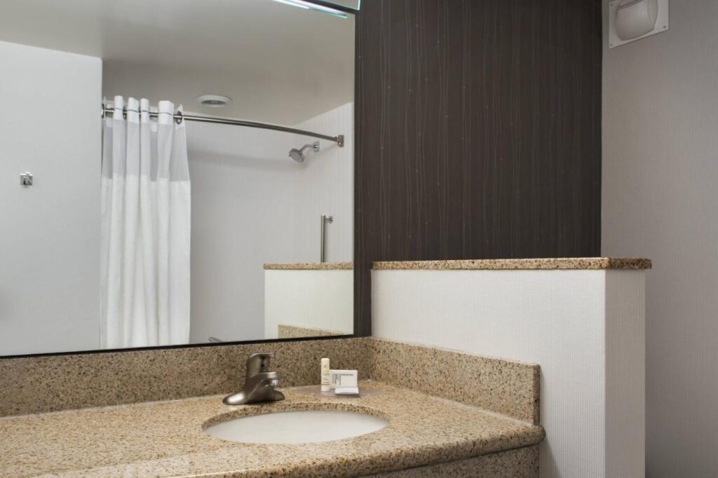 Courtyard Fort Meade BWI Business District - Image 3