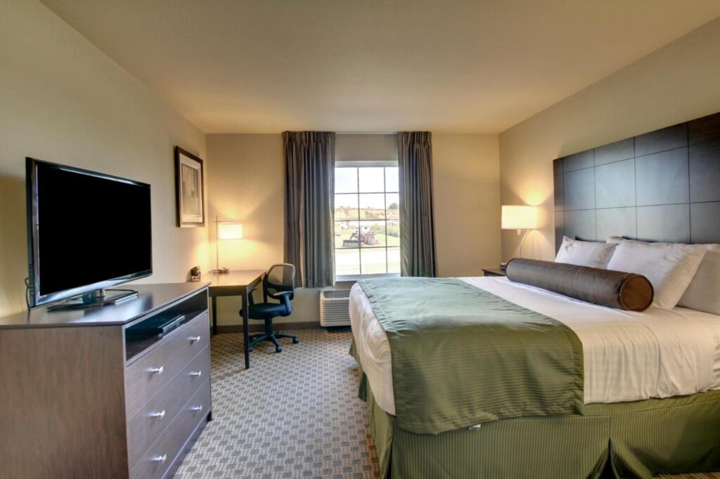 Cobblestone Inn & Suites - Brillion - Image 4