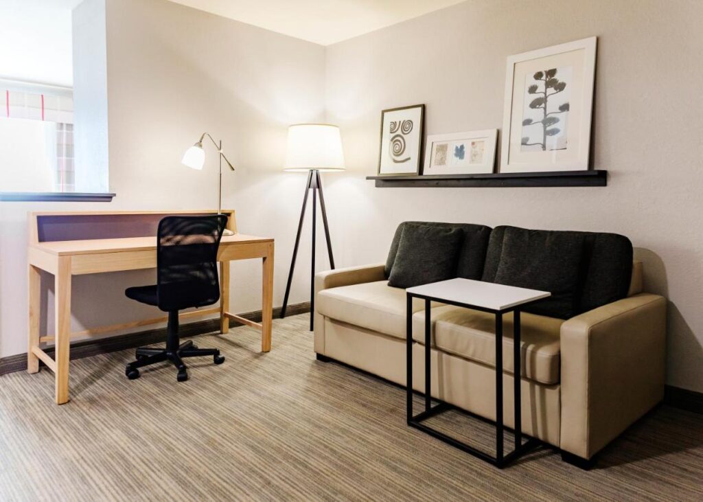 Country Inn & Suites by Radisson, Appleton Airport - Fox River Mall Area - Image 5