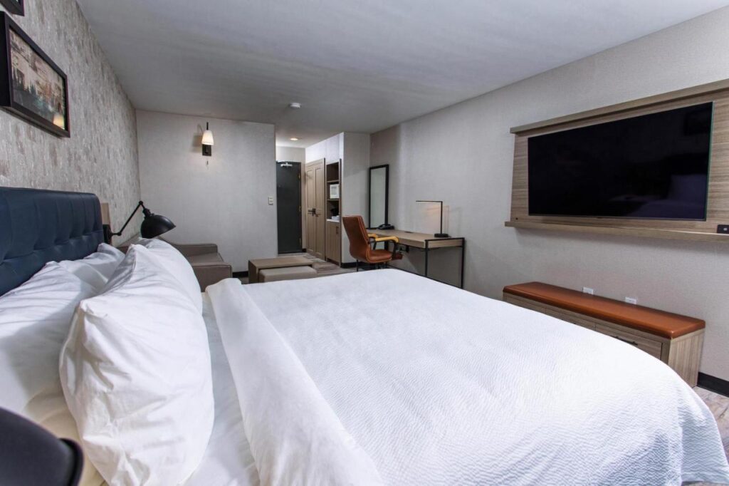 Four Points by Sheraton Appleton - Image 2