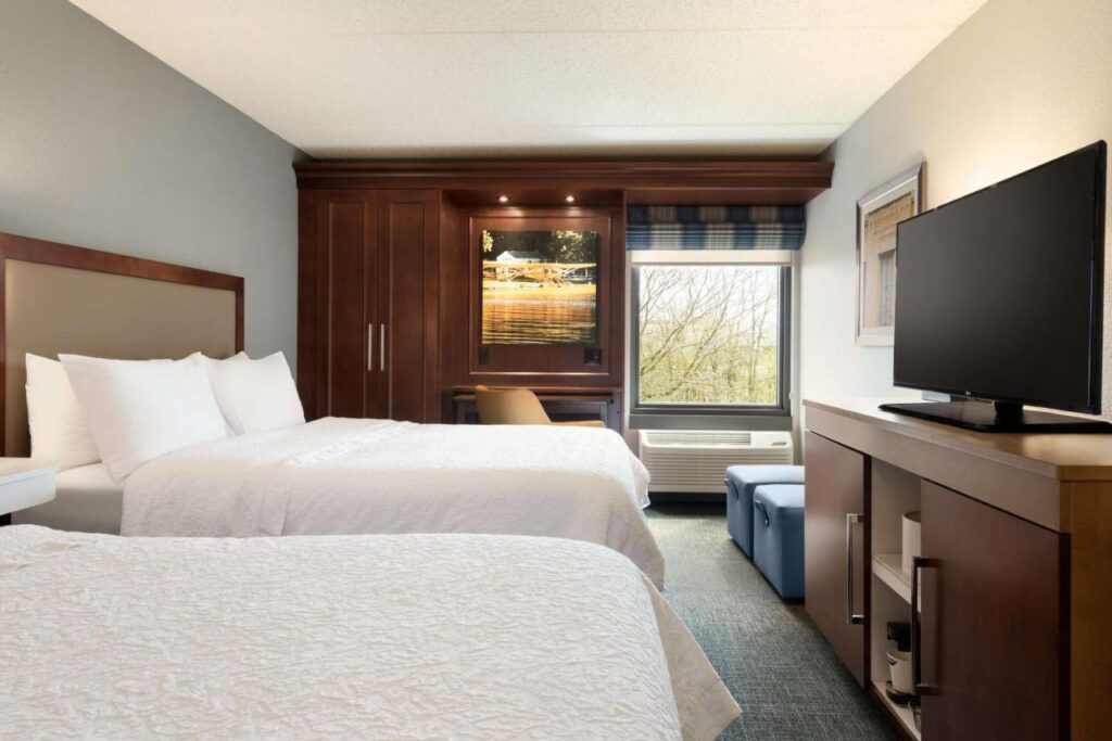 Hampton Inn Appleton-Fox River Mall Area - Image 6