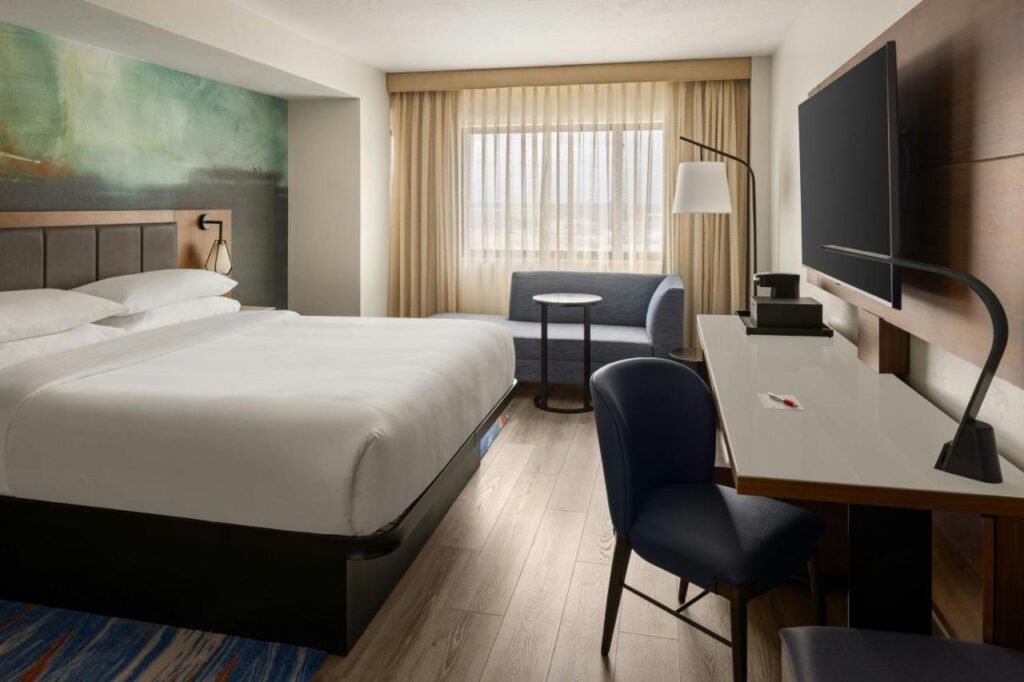 Oshkosh Marriott Waterfront Hotel & Convention Center - Image 4