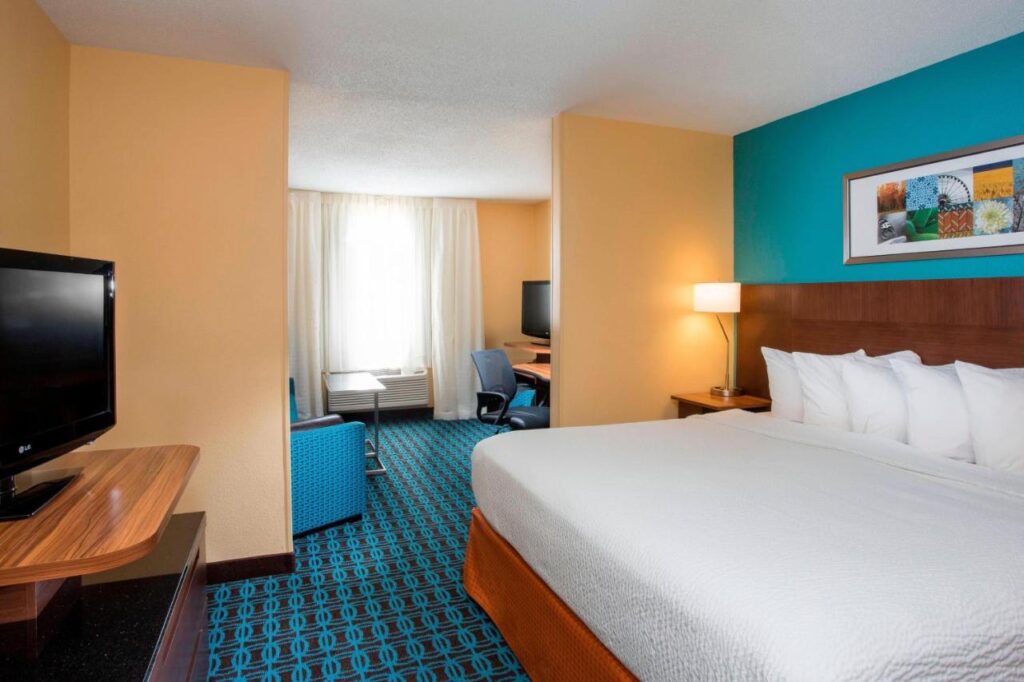 Wingate by Wyndham Oshkosh - Image 3