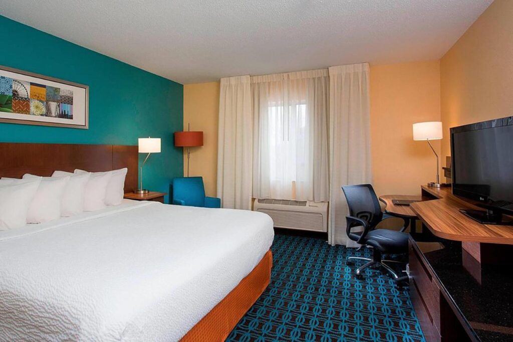 Wingate by Wyndham Oshkosh - Image 4
