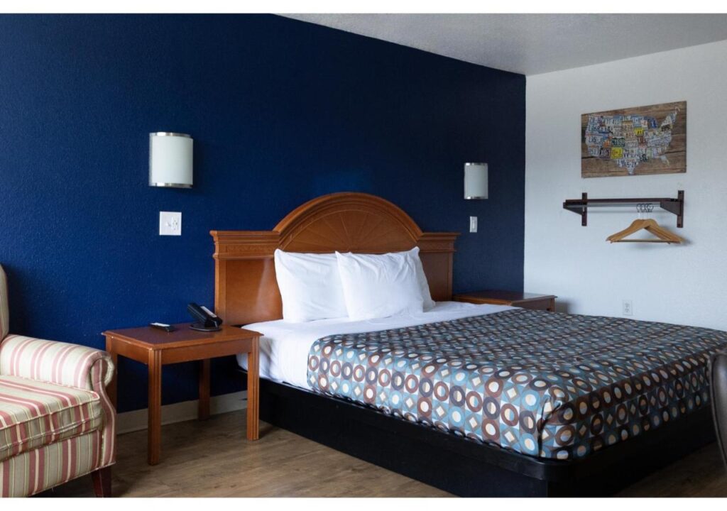 Budget Inn Greenville By Hotel O I-85 - Image 2