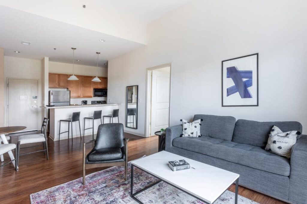 Mint House Greenville Downtown By Kasa - Image 1