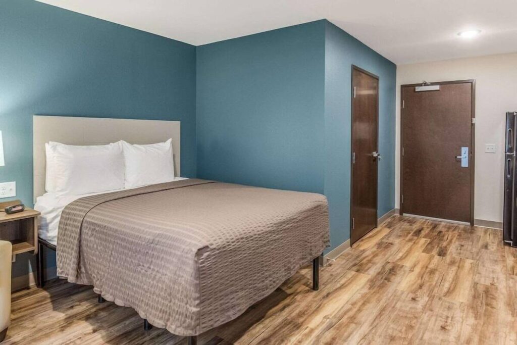 WoodSpring Suites Greenville Haywood Mall - Image 3