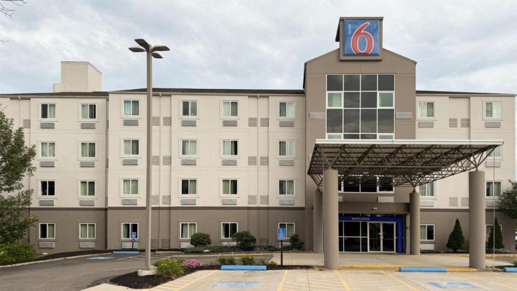 Motel 6-Portsmouth, NH - Image 1