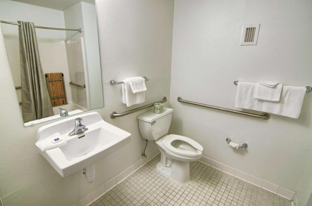 Motel 6-Portsmouth, NH - Image 3