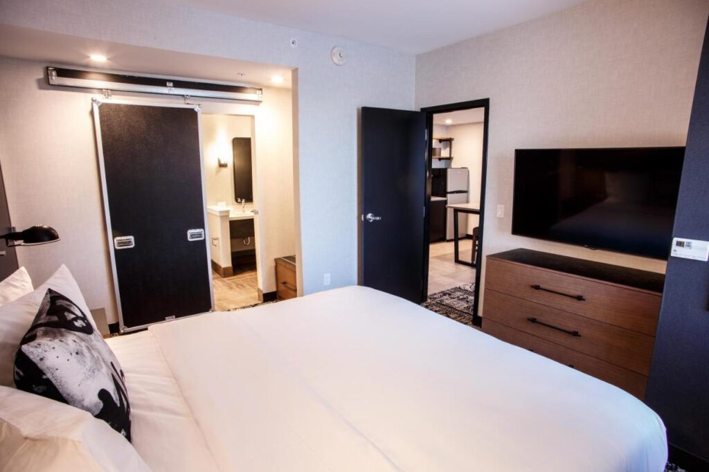 Hotel Rock Lititz - Image 3